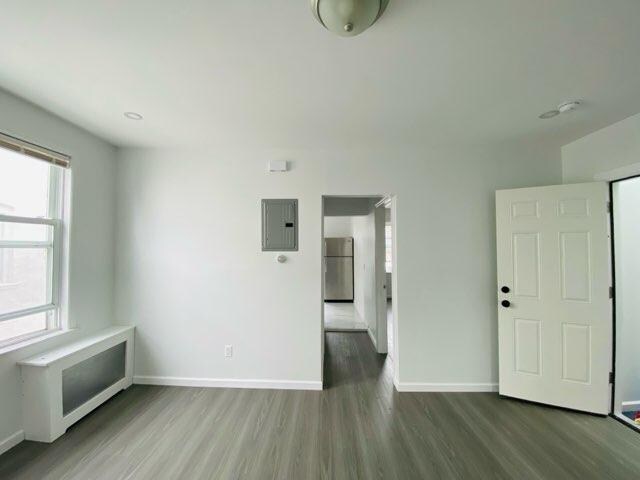 Foto del edificio - 1668 E 32nd St
