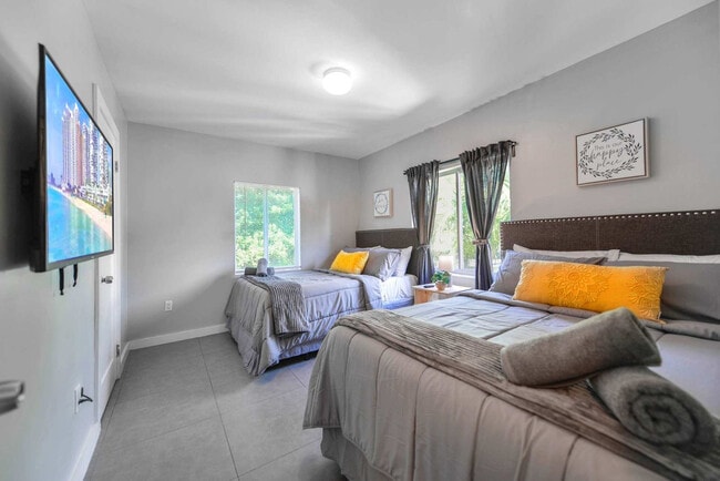 Foto del edificio - 437 NE 69th St