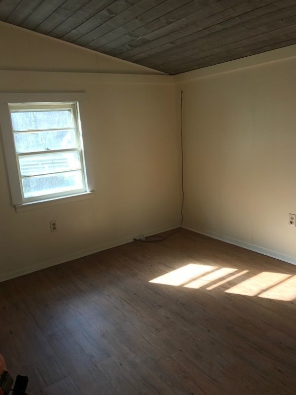 Building Photo - Louisa home for rent