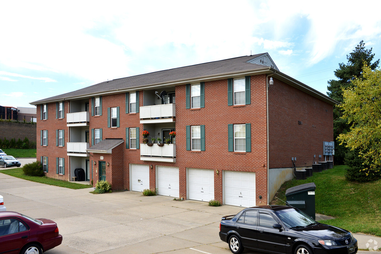 Building Photo - 2301 Anderson Rd
