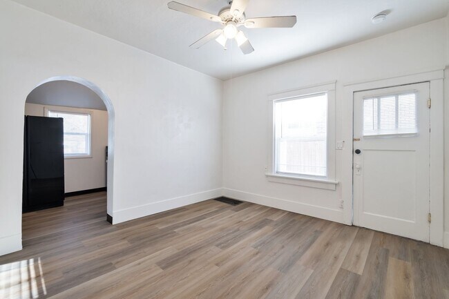 Foto del edificio - Eccles-Triplex