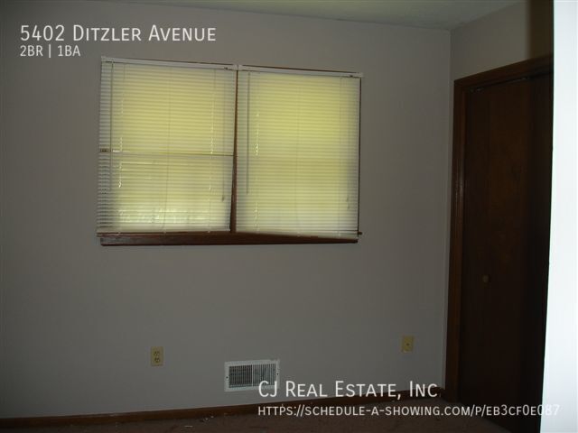 Foto del edificio - 5402 Ditzler Ave