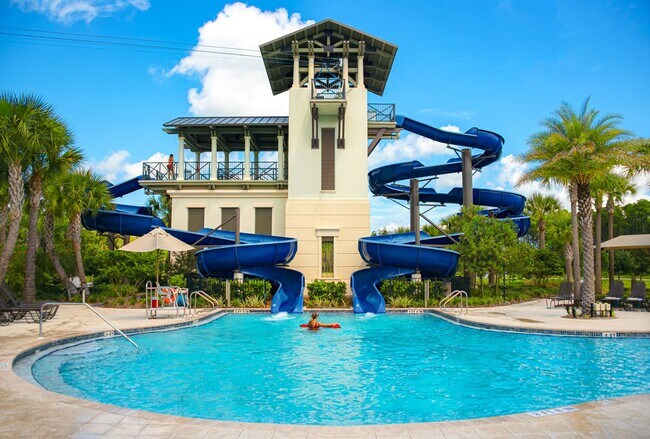 Foto del edificio - 642 Port Charlotte Dr