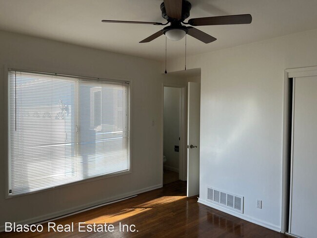 Building Photo - 3 br, 1.5 bath House - 834 W. Yale Street