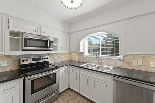 Foto del edificio - 4414 Gardendale Dr