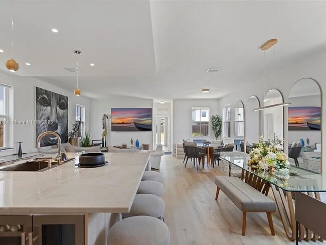 1st Flr. Suite - 2453 NW 131st Cir