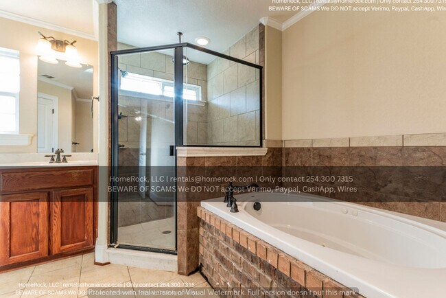 Foto del edificio - 3 Bedroom 2 Bath Available SOON