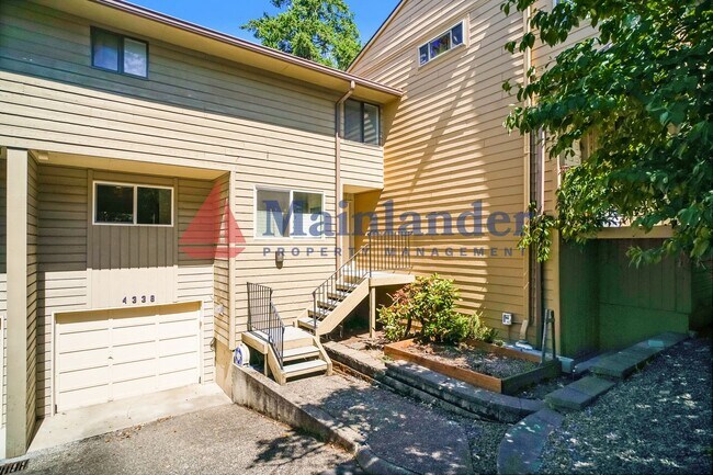 Foto del edificio - Beautifully Updated Mt. Park Condo Located...