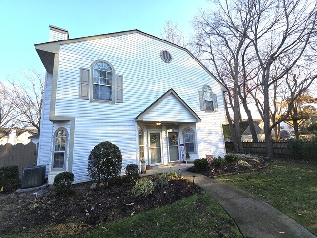 Photo - 1017 Shelford Ct House