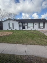 Building Photo - 11002 Segrest Dr