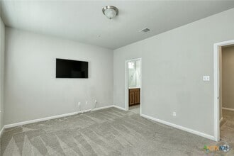 Building Photo - 7220 Wyoming Springs Dr