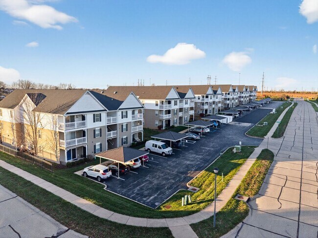 Foto del edificio - HALF OFF FIRST MONTH RENT!! Beautiful 2-Bedroom, 2-Bath Condo in a Prime Location!