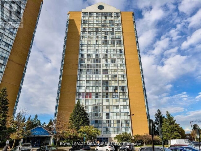 Building Photo - 35-635 Trailwood Dr