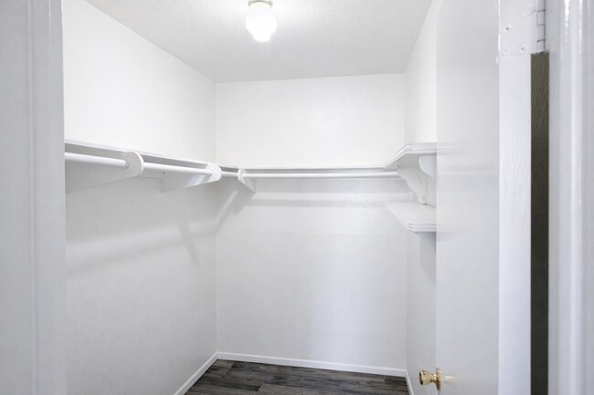 Foto del edificio - 2920 Briarwood Rd