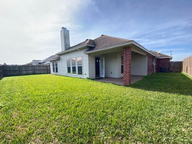 Foto del edificio - DON'T MISS THIS INCREDIBLE SOUTHSIDE LEASING OPPORTUNITY!