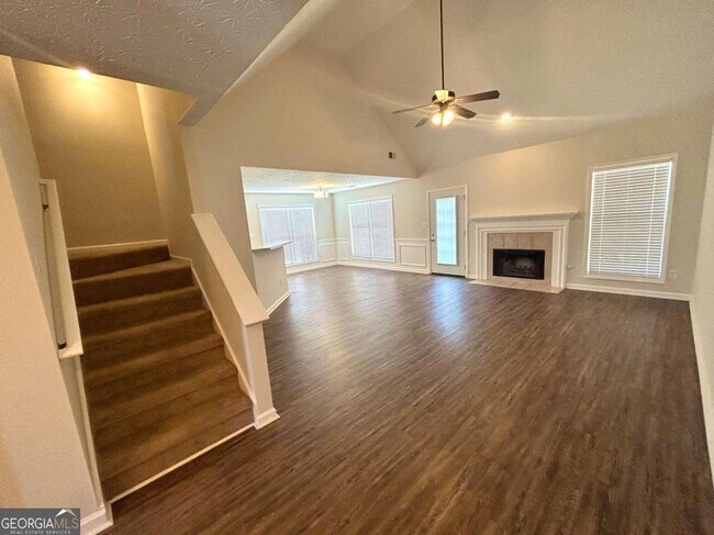 Building Photo - 7134 Regent Ct