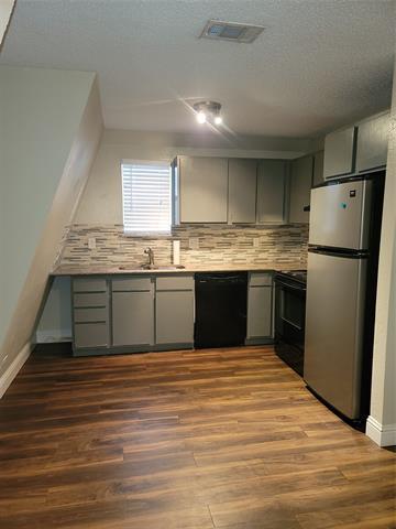 Building Photo - 809 E Pioneer Dr
