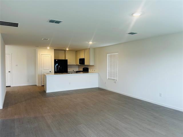 Building Photo - 717 Dressage Ln