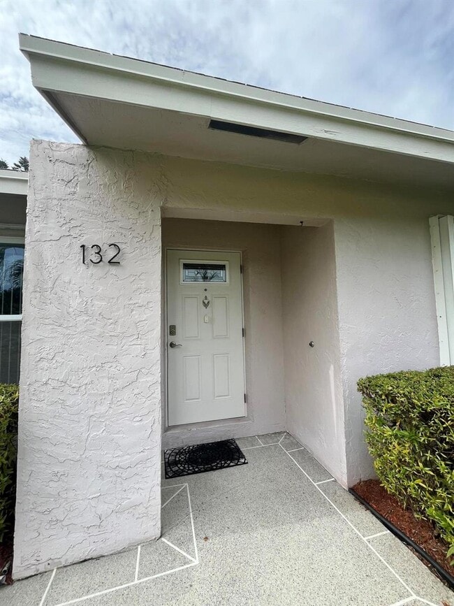 Foto del edificio - 132 Bobwhite Rd