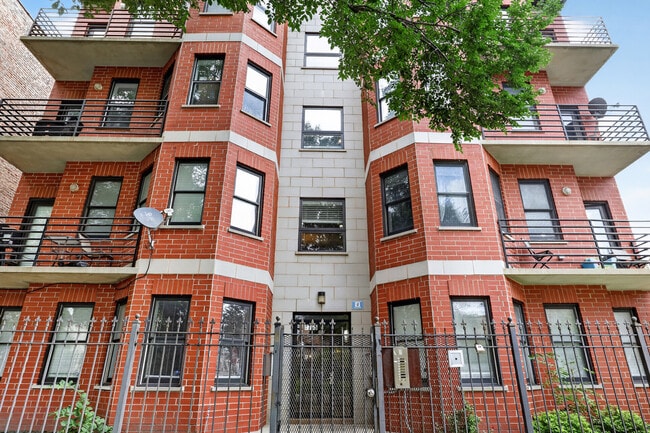 Building Photo - 4755 S St Lawrence Ave