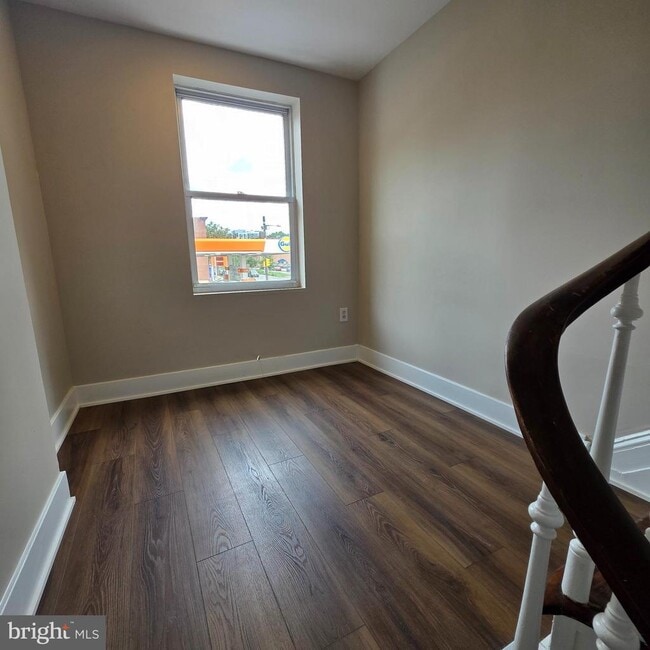 Foto del edificio - 2217 Spring Garden St