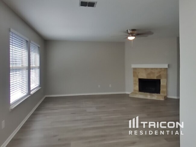 Building Photo - 530 Laurel Ln Fate TX