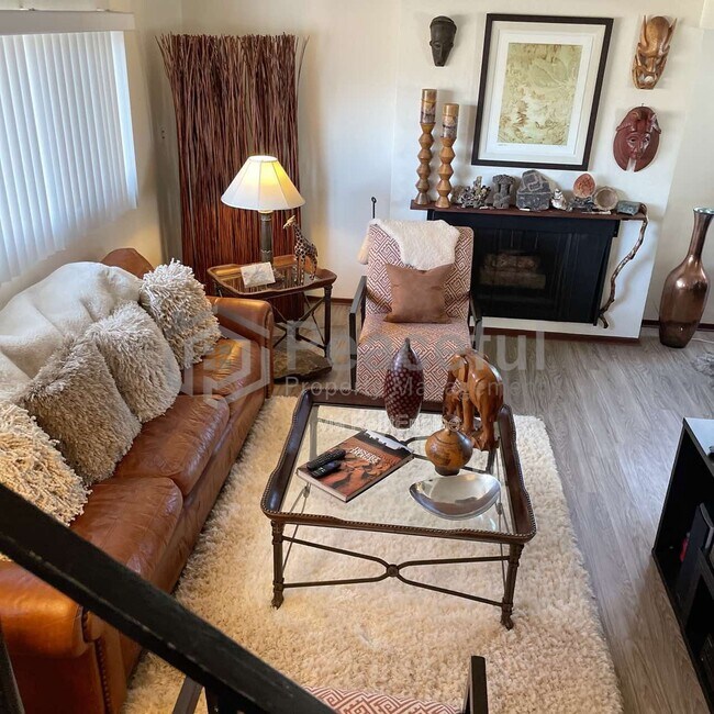 Foto del edificio - 1470 Brooklane Cir S