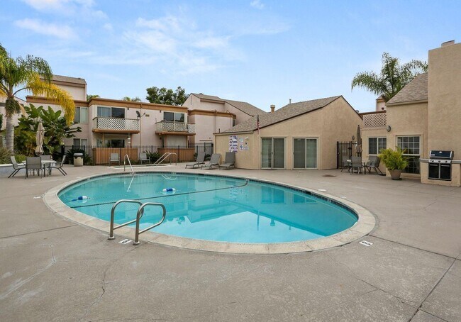Foto del edificio - 4128 Mount Alifan Pl