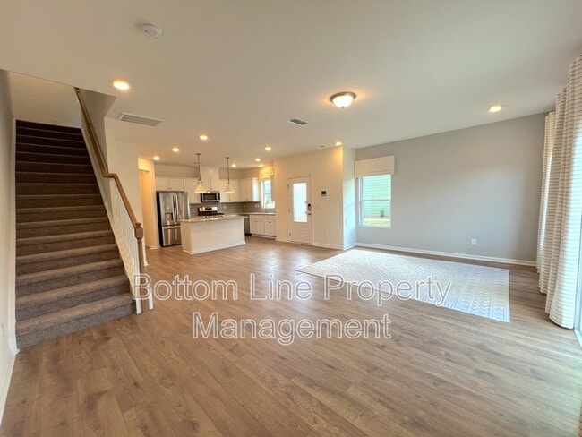 Building Photo - 3661 Secrest Lndg