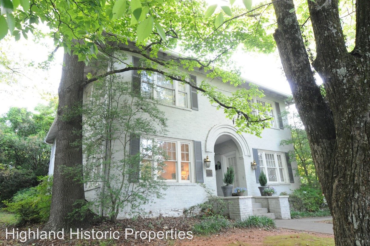 Primary Photo - 2124 Cahaba Rd