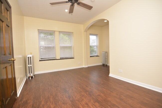 Building Photo - 6250 N Winthrop Ave