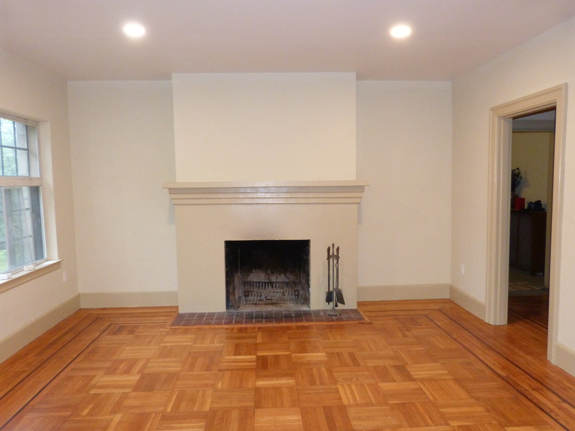 Primary Photo - 426 Prospect St