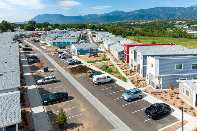 Apartamentos y estacionamiento - Cottages at Pikeview