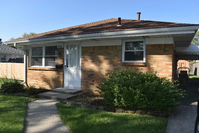 Building Photo - 3539 Terrace Dr