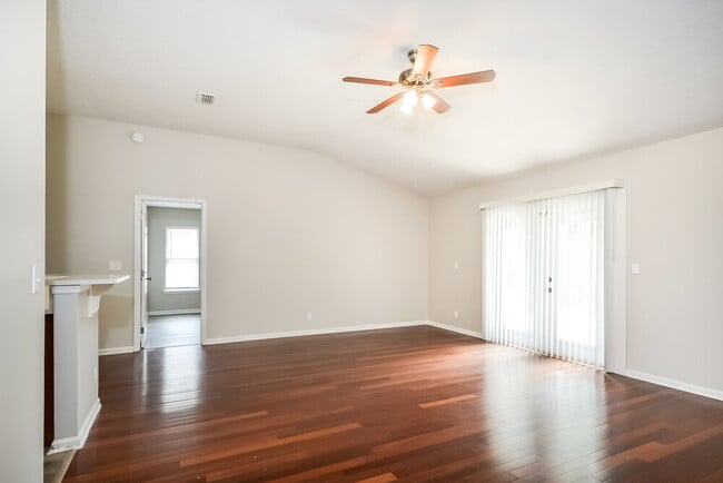 Foto del edificio - 12640 Ashmore Green Dr S