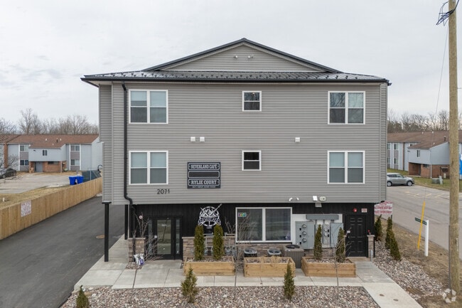 Building Photo - Rylie Court