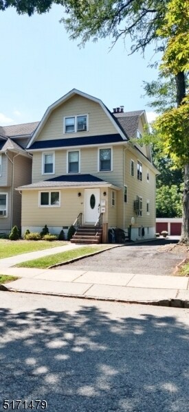 Primary Photo - 20 Brookfield Rd
