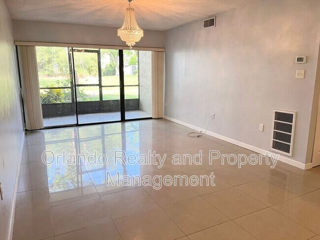 Foto del edificio - 3288 S Semoran Blvd