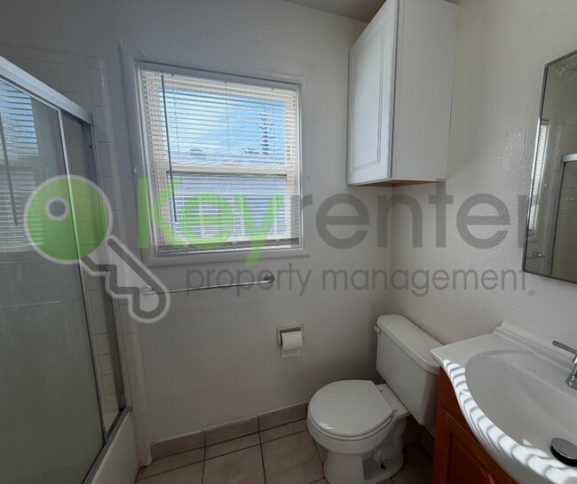 Foto del edificio - 691 El Camino Ave