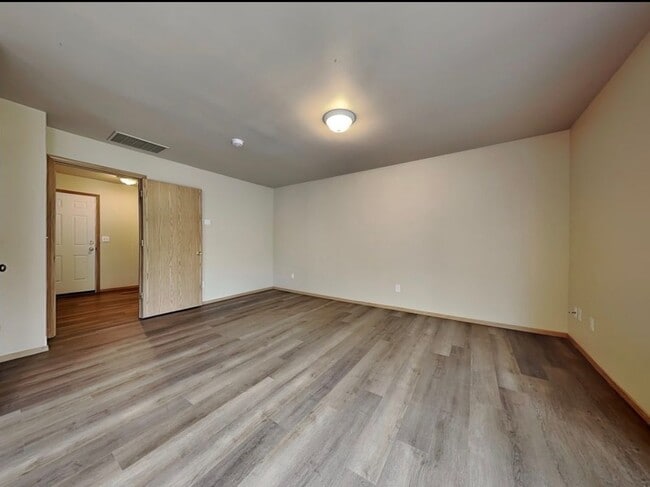 Building Photo - 17302 26th Ave E