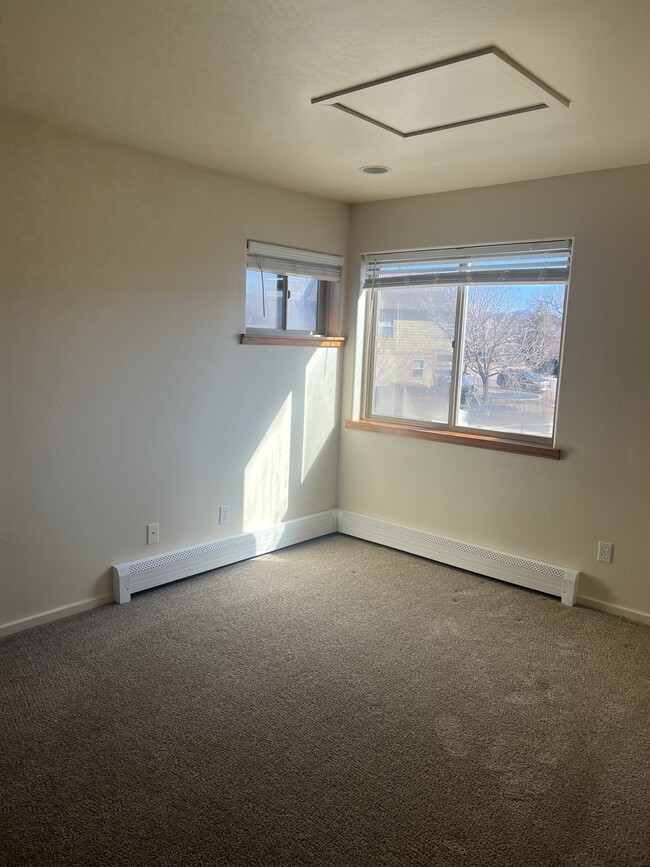 Building Photo - 1288 Rimrock Dr