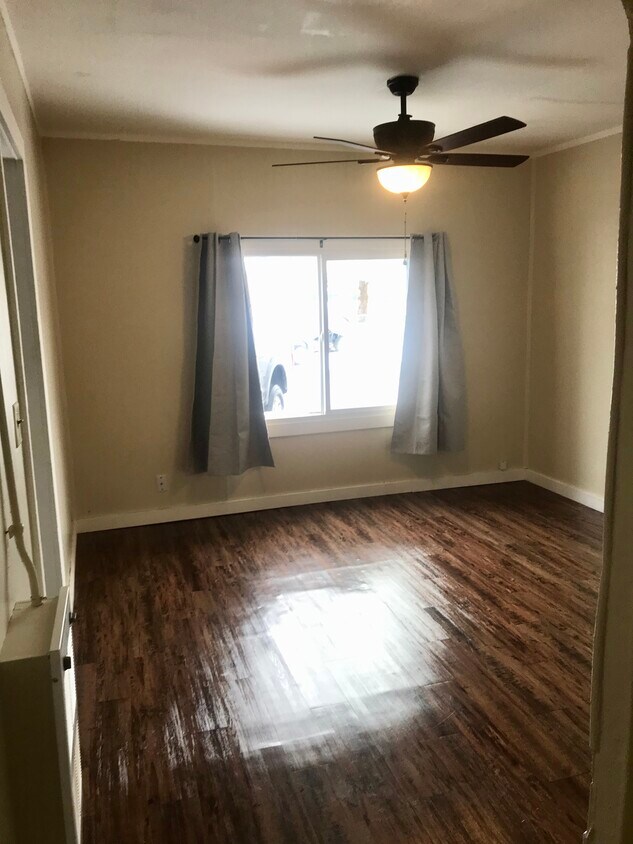 125 Main St Unit 5, Smelterville, ID 83868 Room for Rent in