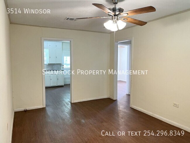 Foto del edificio - Cute 2/1 Duplex in Waco!