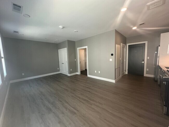 Foto del edificio - 656 Saratoga St