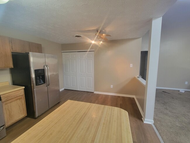 Foto del edificio - 3441 Royal Wood Rd