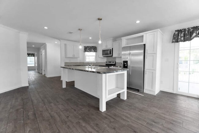 Building Photo - 3128 Walden Shores Blvd
