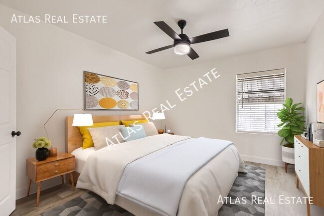 Foto del edificio - AVAILABLE NOW!! TWO MONTHS FREE! Newly Ren...