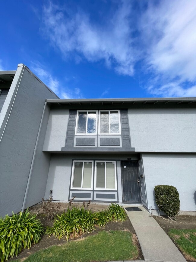 Photo - 34591 Bluestone Common Townhome