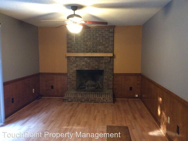 Building Photo - 911 Foxborough Rd