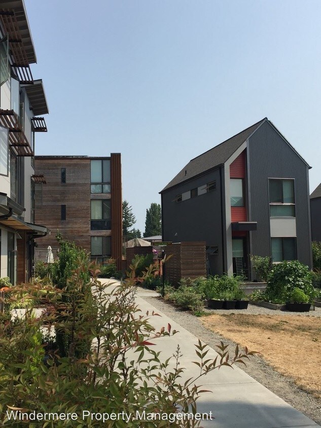 Foto principal - 1 br, 1 bath House - 390 Root Path NW